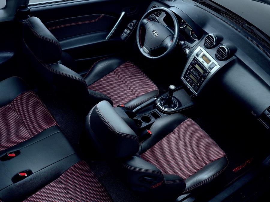  Hyundai Tiburon 2005 года  (фото 7 из 12)